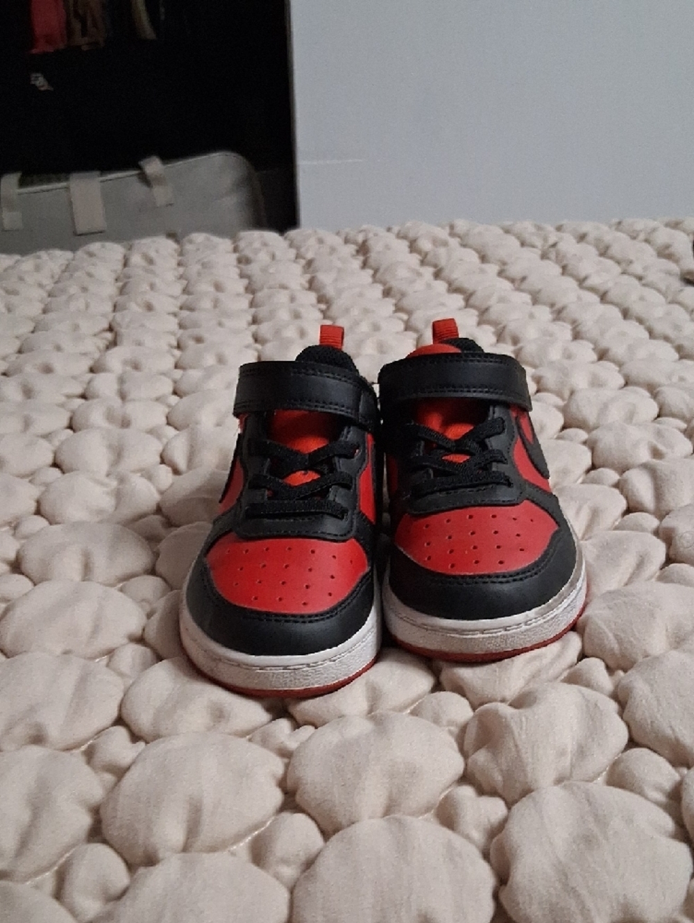 Nike Kids Red and Black Velcro Low-Top Sneakers - Picture 3 of 4